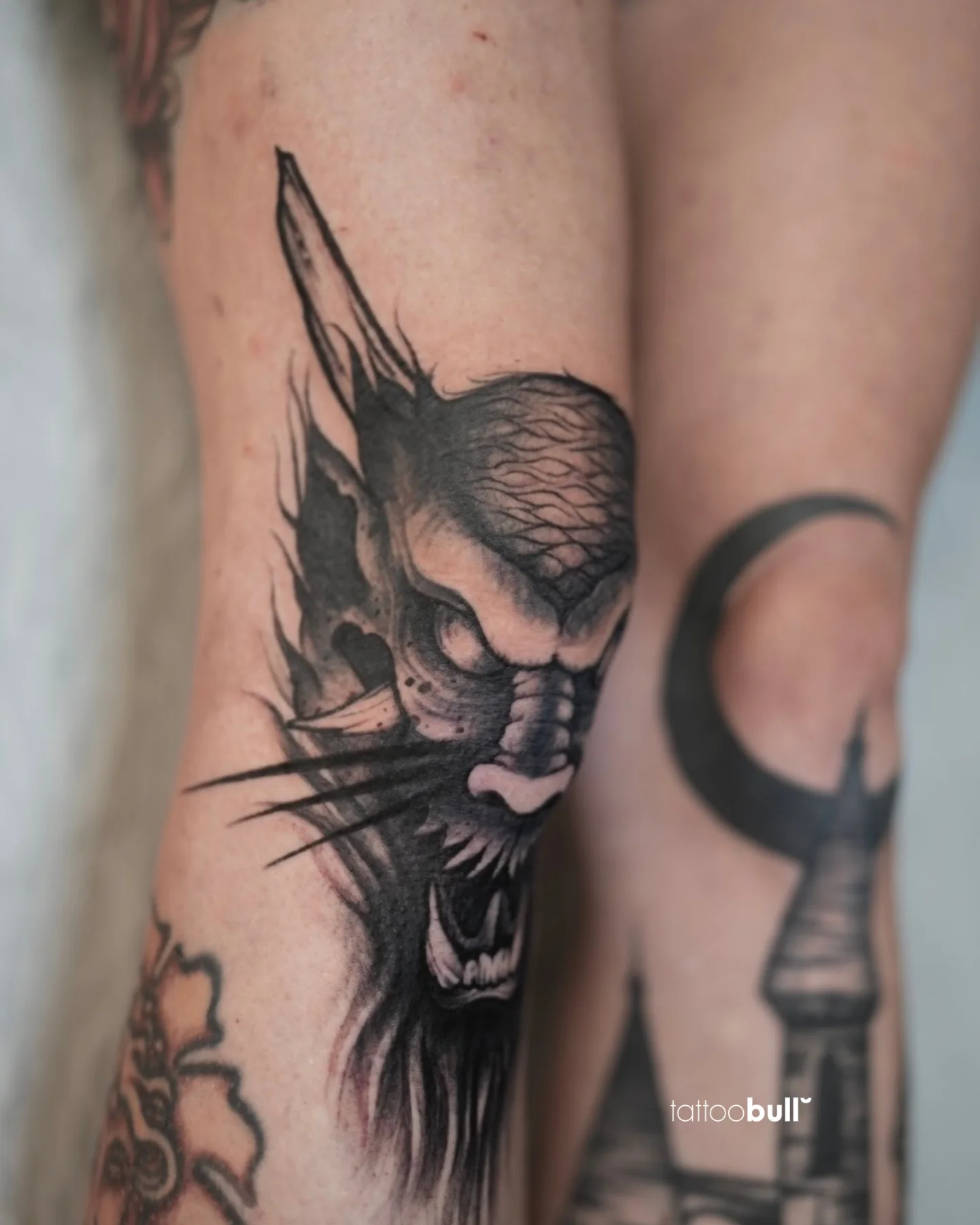 knee demon